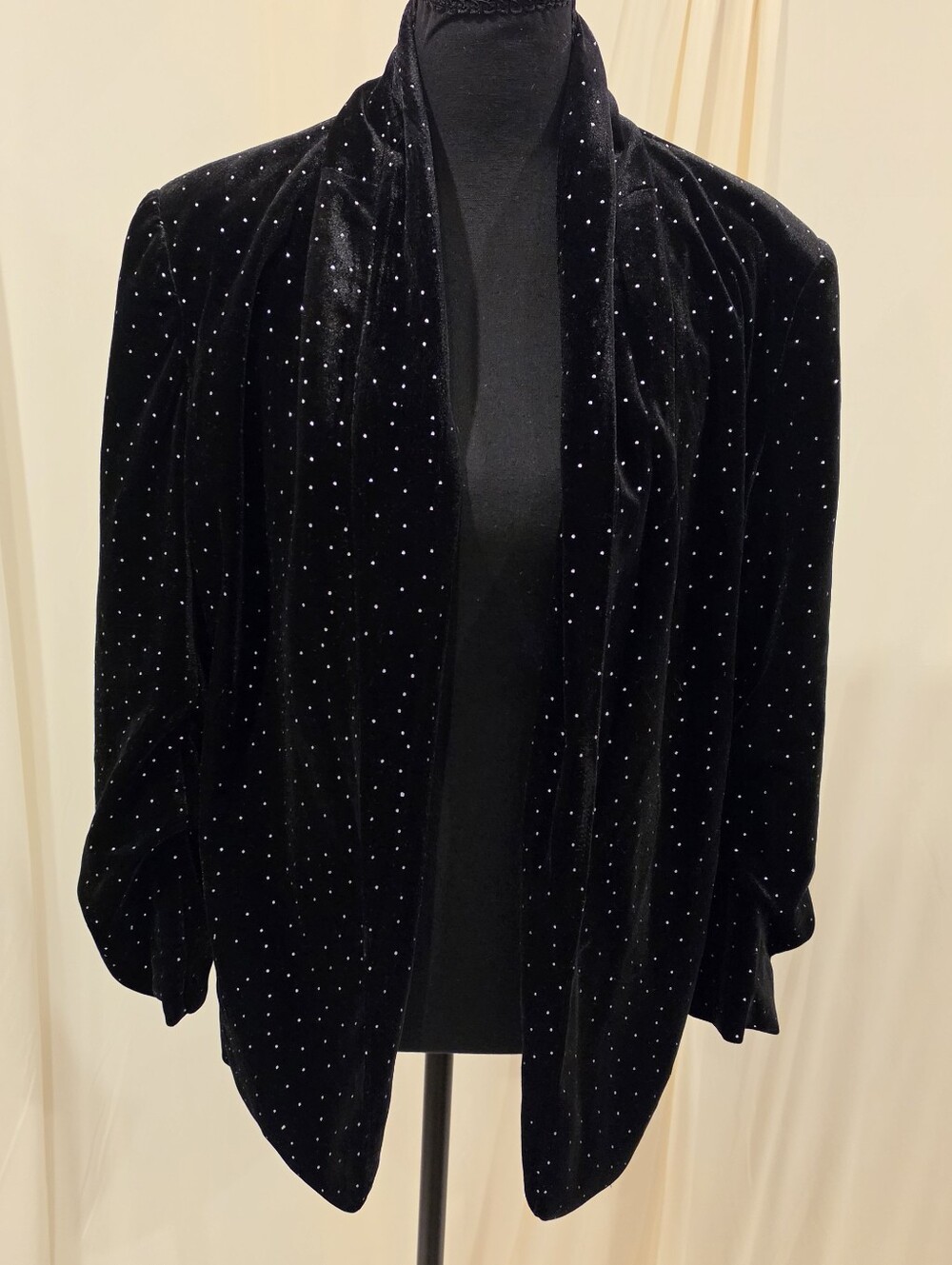 Mod on Trend Black Velvet Rhinestone Studded Open Front Blazer Shawl Collar S